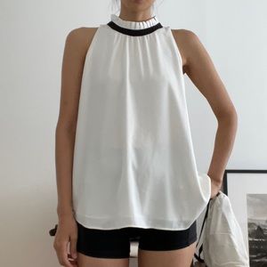 Ann taylor black and white top